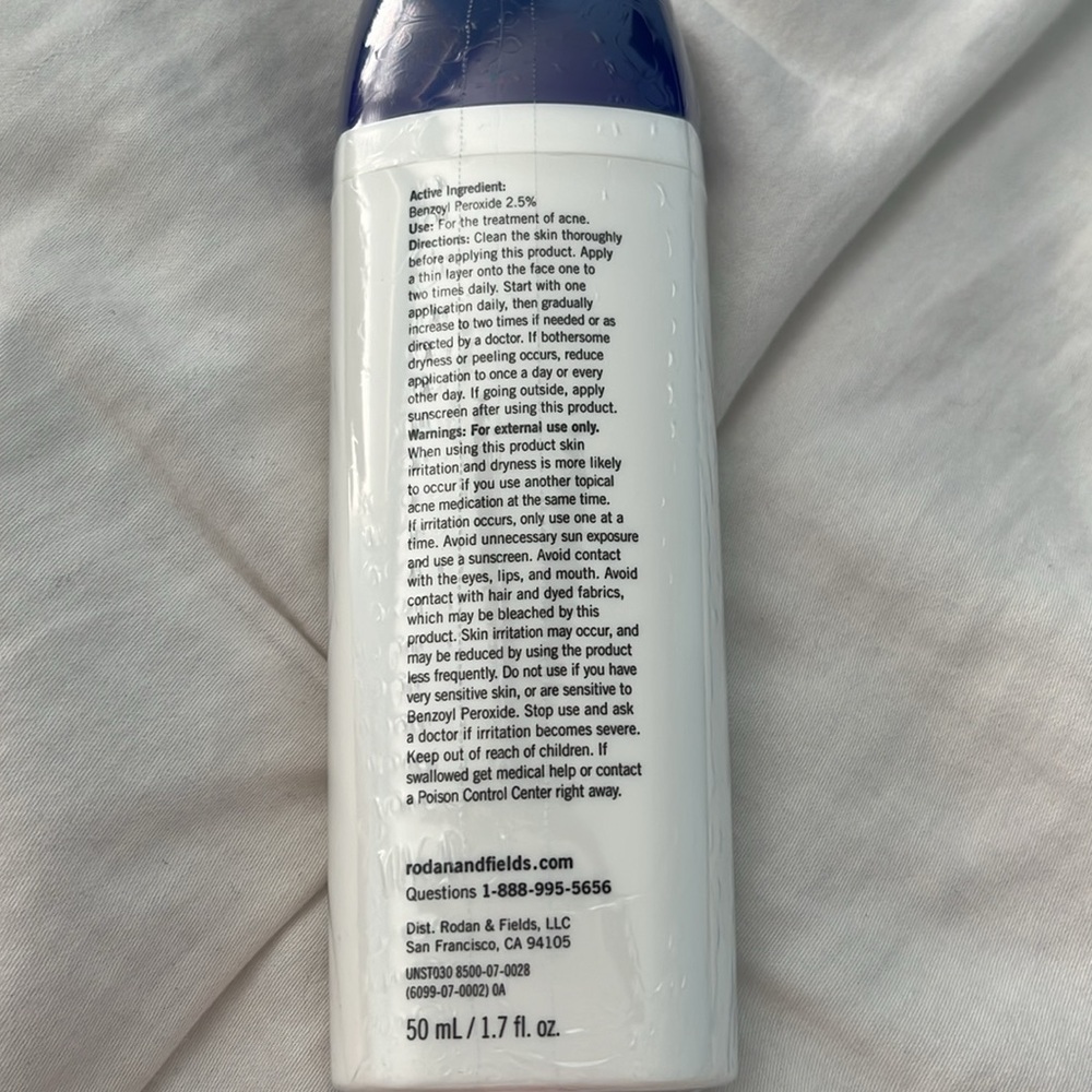Rodan + Fields Spotless Acne Clearing Treatment - Picture 2 of 2